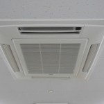 もう寒くない♪オフィスエアコンの風除けに最適な羽板５選