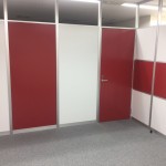 墨出しから完成まで。アルミパーティションの施工を実況中継