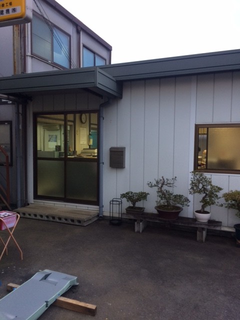 【施工事例ご紹介】プレハブ事務所の内装リフォームに密着！！（前編）