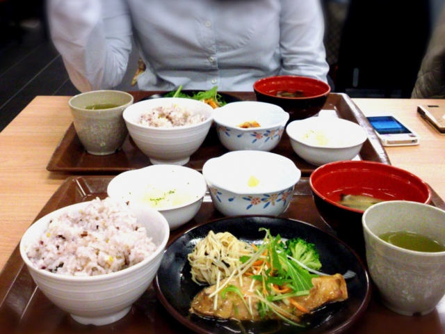 オフィスでみんなでランチしよう！ あついぞ！宅配社食サービス