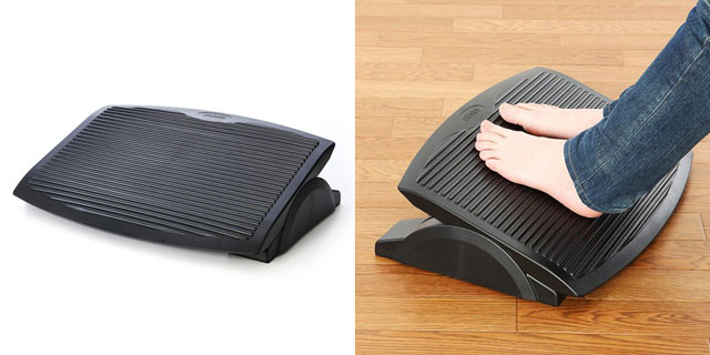 脚のむくみ対策にオフィスでフットレスト。人気商品を試してみた