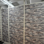 【施工事例】パーティションも下地加工をすれば壁紙が貼れるんです