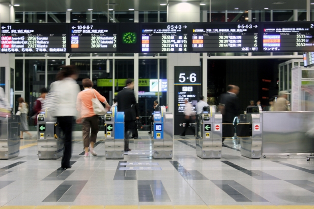 交通系ICカードで営業の交通費精算を楽に終わらせるには？