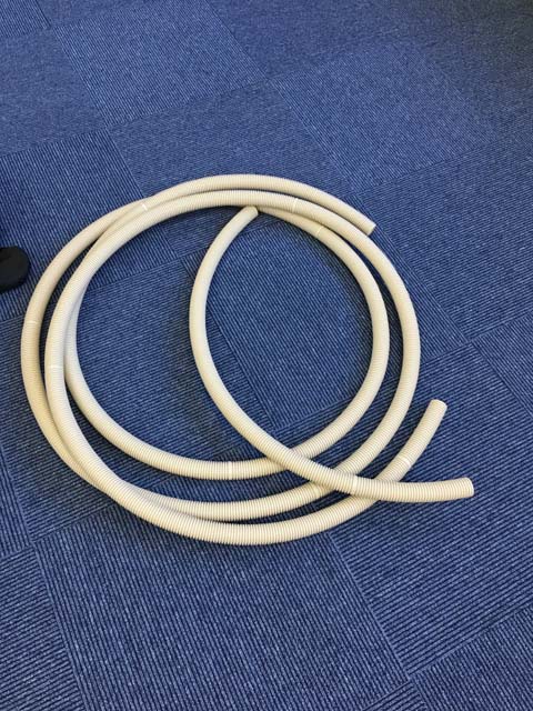 オフィスの通信回線の通り道。屋内配管その②