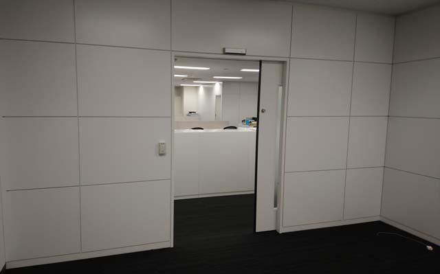 オフィスこそ自動ドアにすべき３の理由