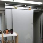 【出入口を引き戸にする】パーティション工事の事例をご紹介②
