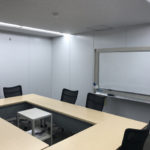 アルミパーテーションからスチールパーテーションに建て直して防音性UP！