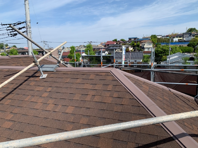 屋根の塗装事例 (前編)