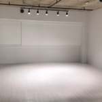 撮影スタジオの施工事例～白ホリゾントでまっ白な空間に～