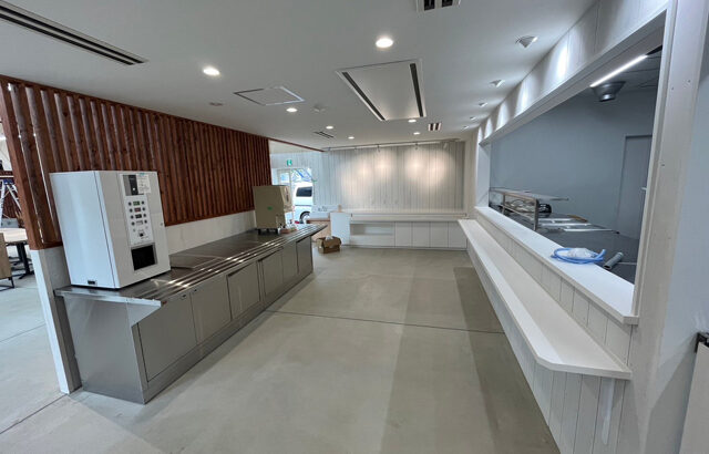 伝統の土間コン仕上げ～飲食店の床にはメンテナンス性も良い材料を