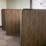 角を取って柔らかい雰囲気に～ロータイプの仕切り壁をLGS造作で制作した施工事例