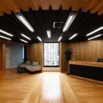 天井の“ぽっかり”を、魅せるデザインに～オフィスエントランス再生プロジェクトご紹介