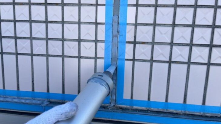 オフィスビルのシーリングは何年で打ち替える？劣化のサインと施工ポイントを解説