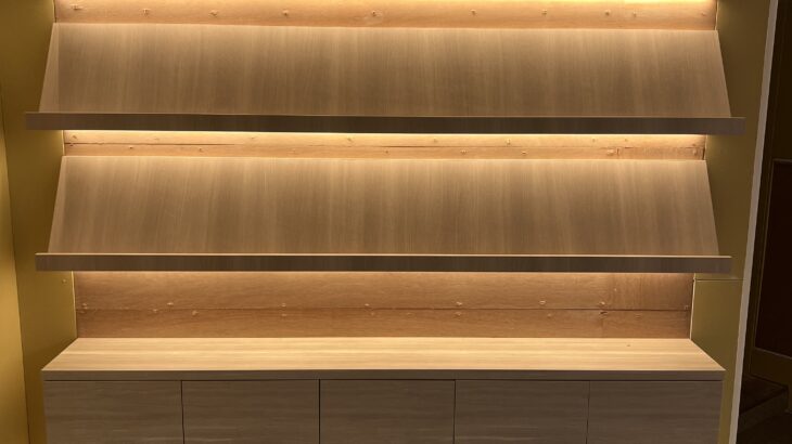 造作家具にこそぴったり～テープライトで光と影を印象的に演出しよう